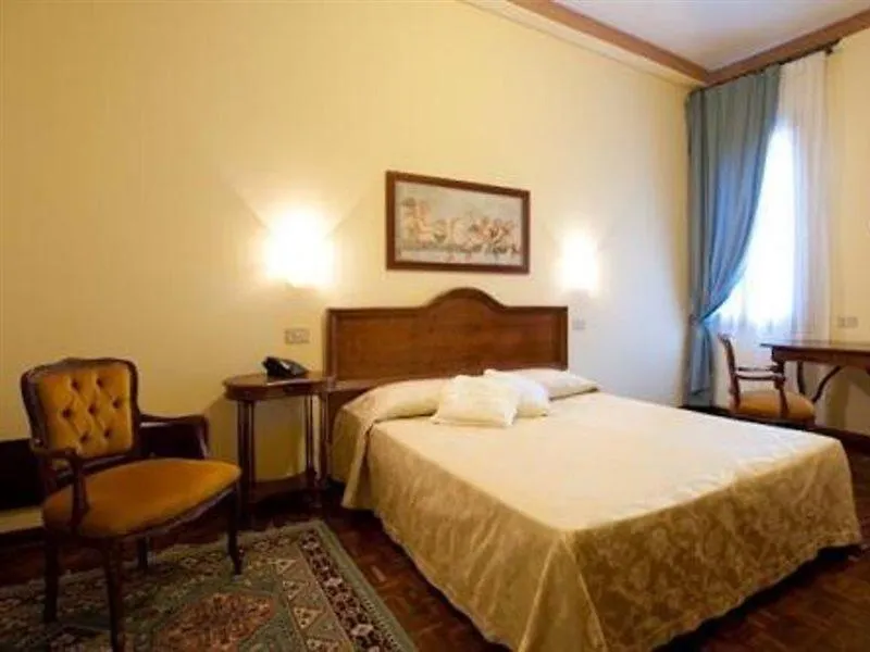 **  Hotel Florida Venice Italy