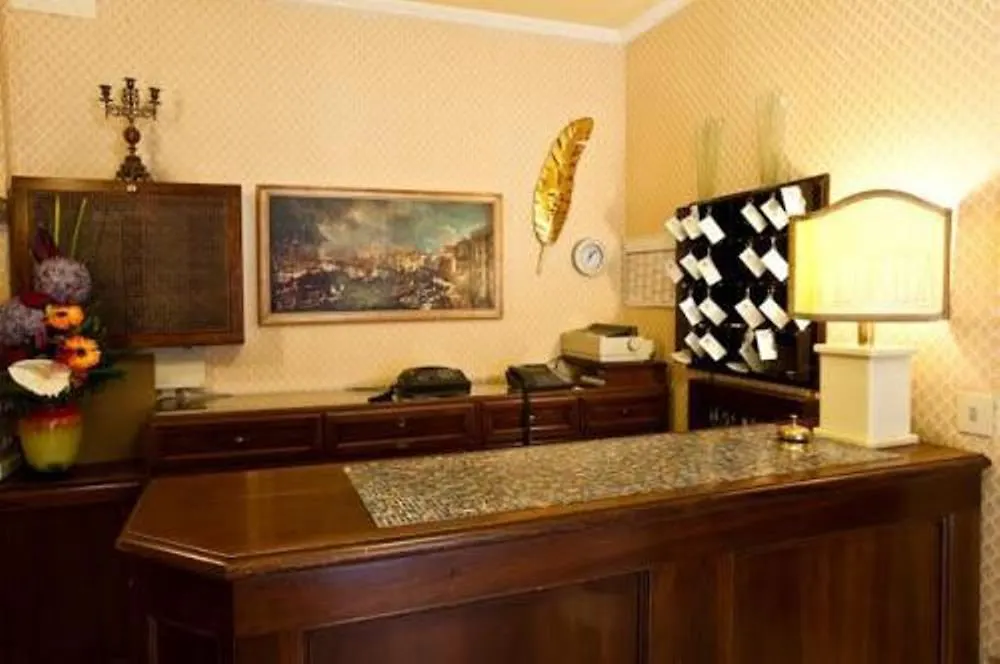 Hotel Florida Venice 2*,